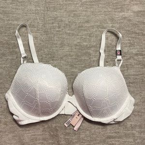Victoria’s Secret White Lace Push Up Bra